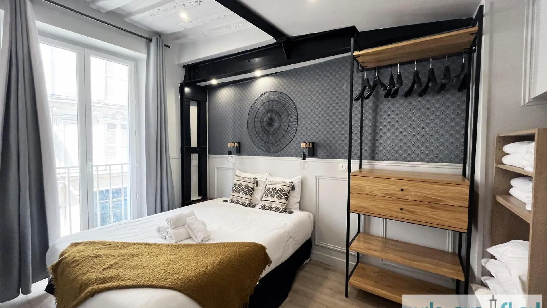 Urban Flat 44 - Charming 2 Bedrooms In The Center Paris Apartment